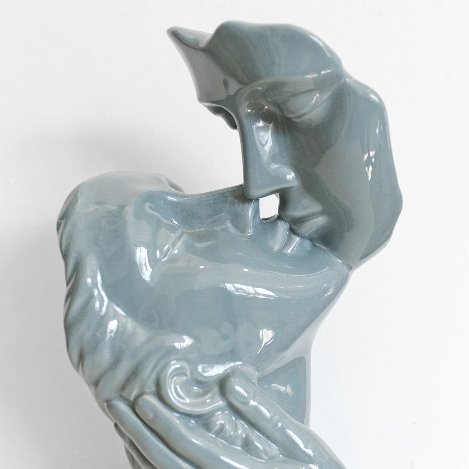 Lovers Kissing Ceramic Bust