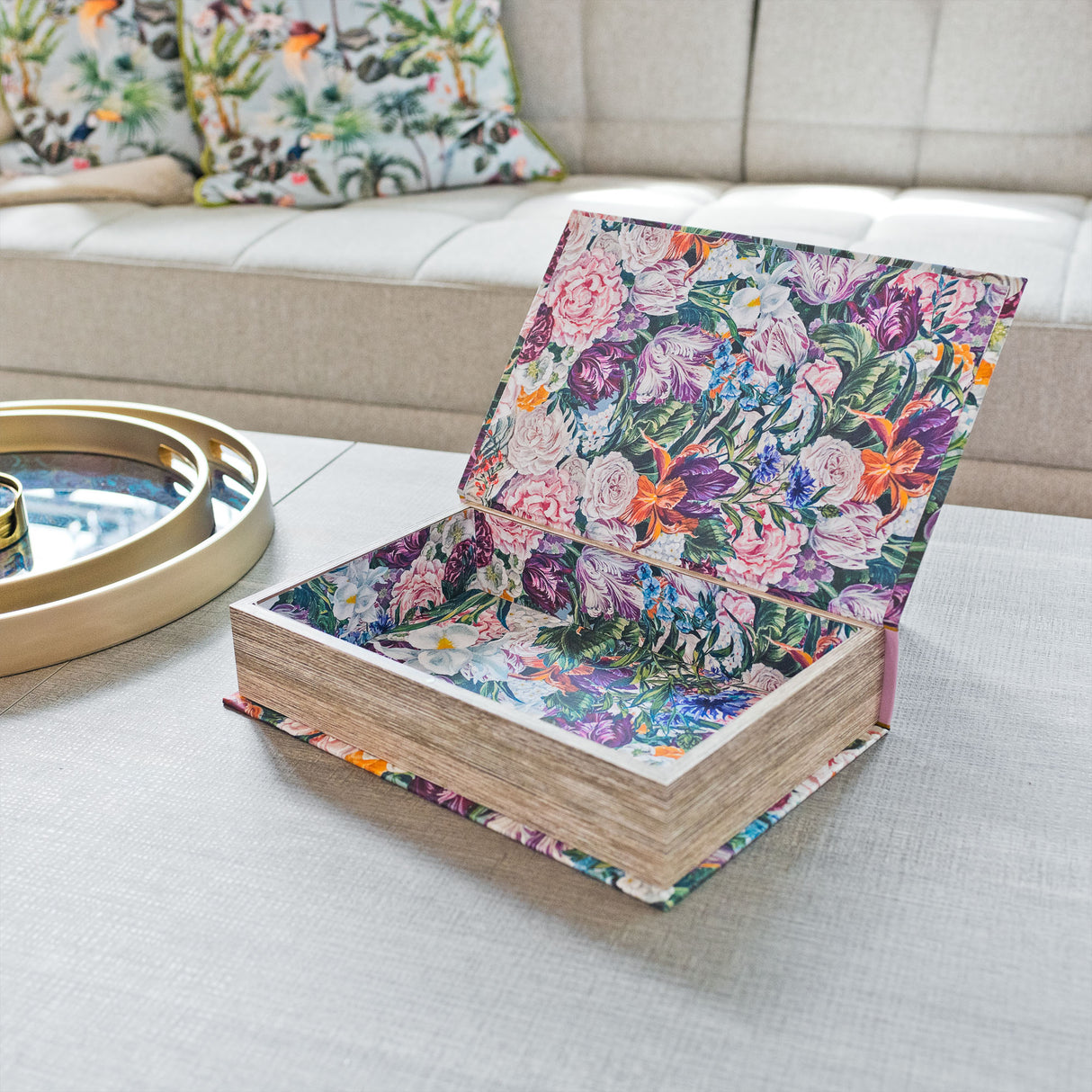 Laurence Llewelyn-Bowen Prosecco Time Book Box