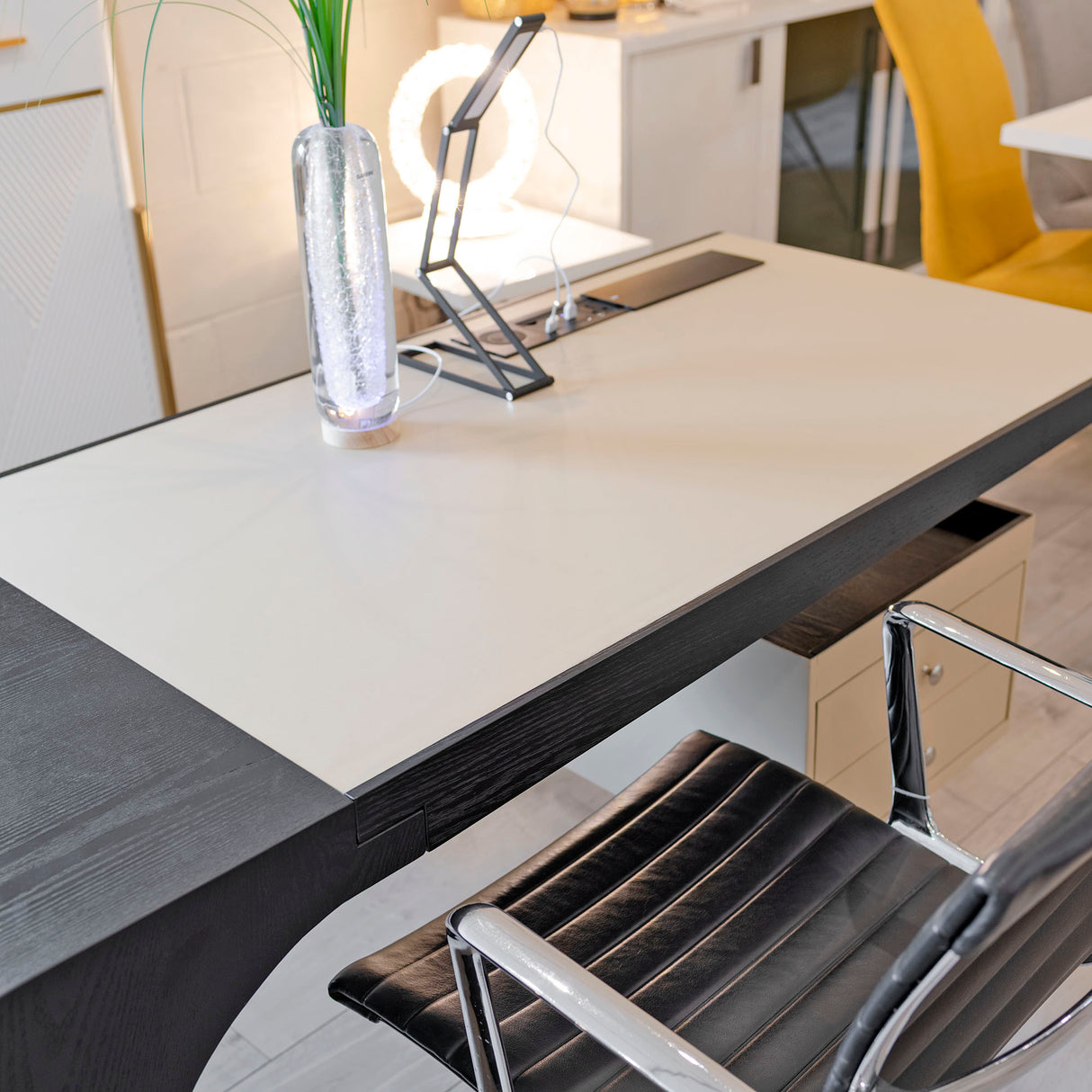 Noir Arc Executive Desk