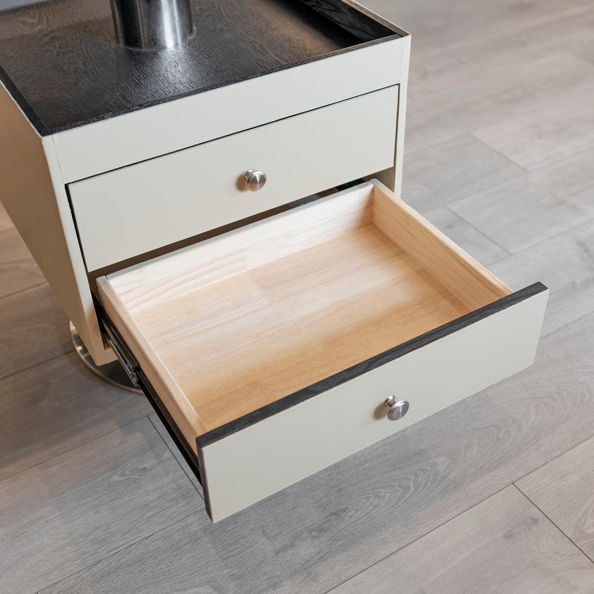 Noir Arc Executive Desk