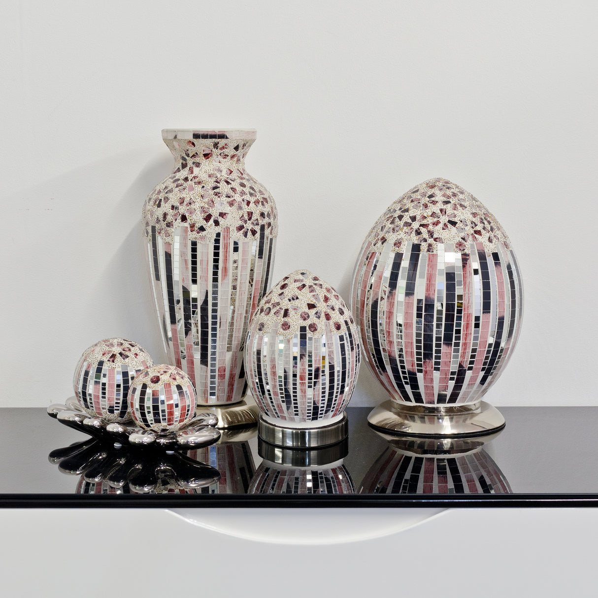 Art Deco Small Mosaic Glass Egg Lamp