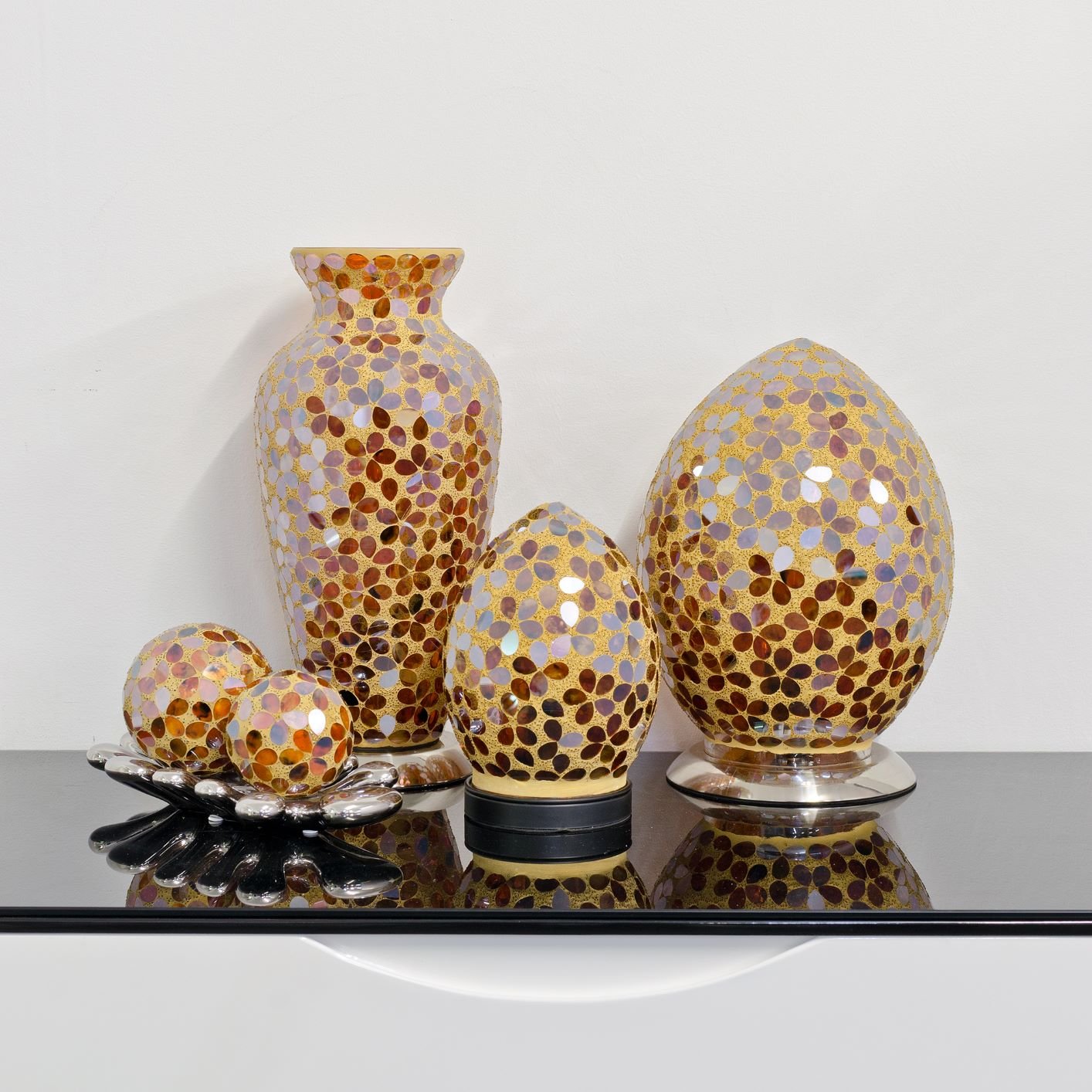 Small Mosaic Egg Lamp Bronze Flower Design