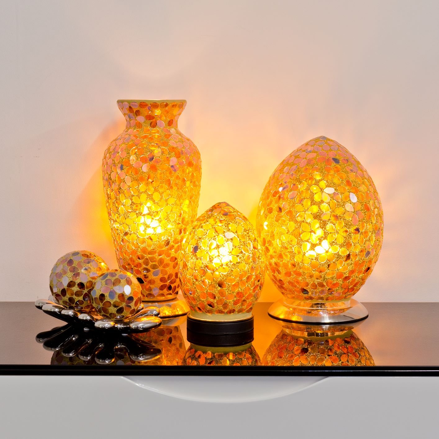 Small Mosaic Egg Lamp Bronze Flower Design