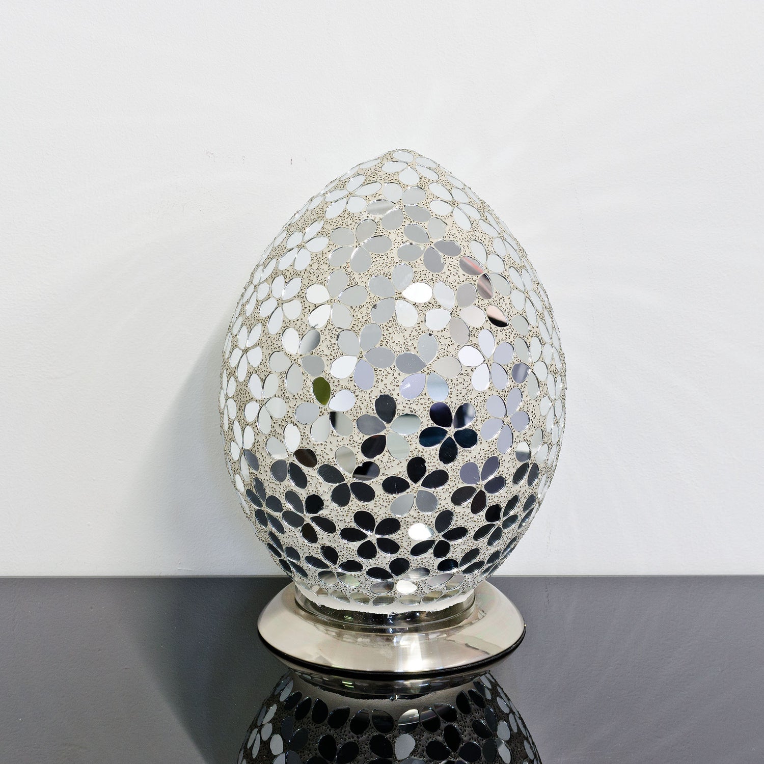 Mirrored Flower Medium Mosaic Glass Egg Lamp