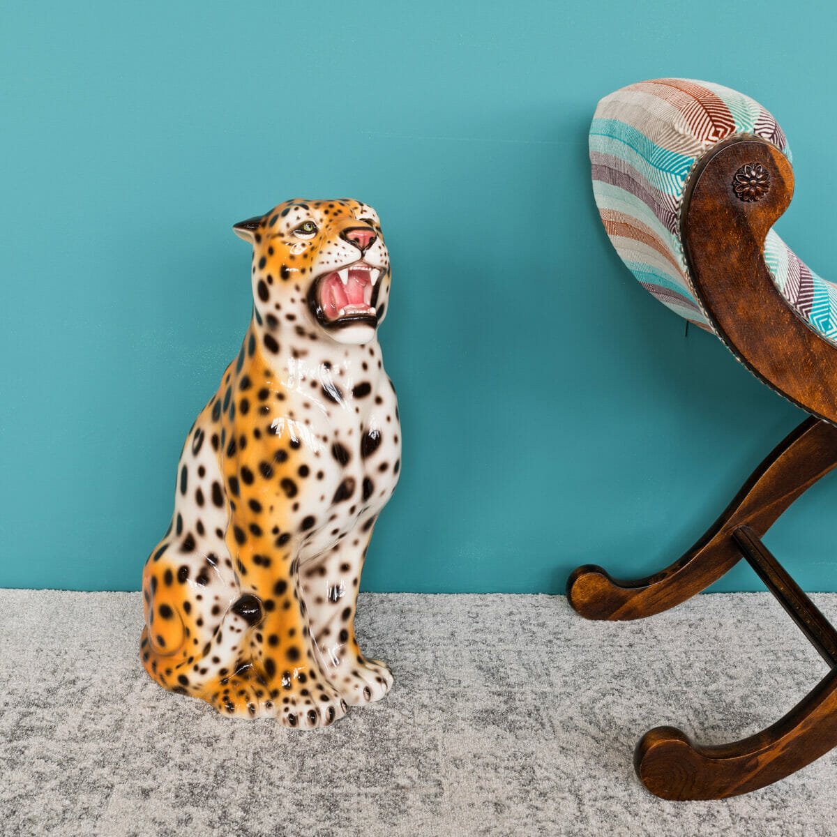 『 Yellow Leopard fam 』by Zuberi 60*60cm Porcelain Sitting Leopard Cub Statue - Boxer Ceramiche – Febland