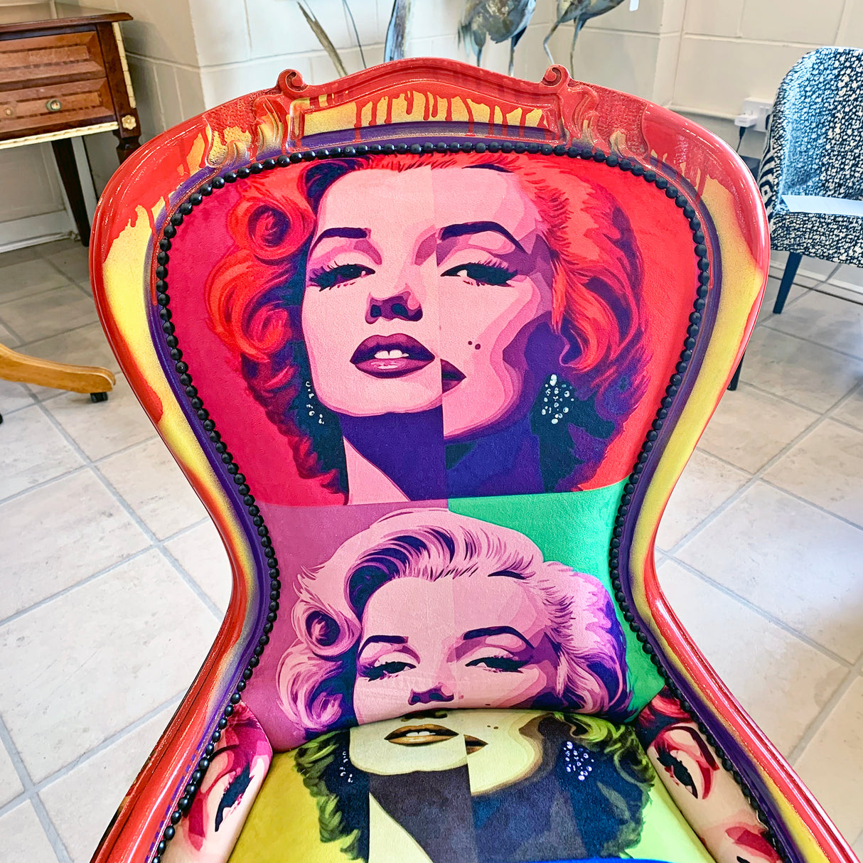 Crested Traditional Nursing Chair