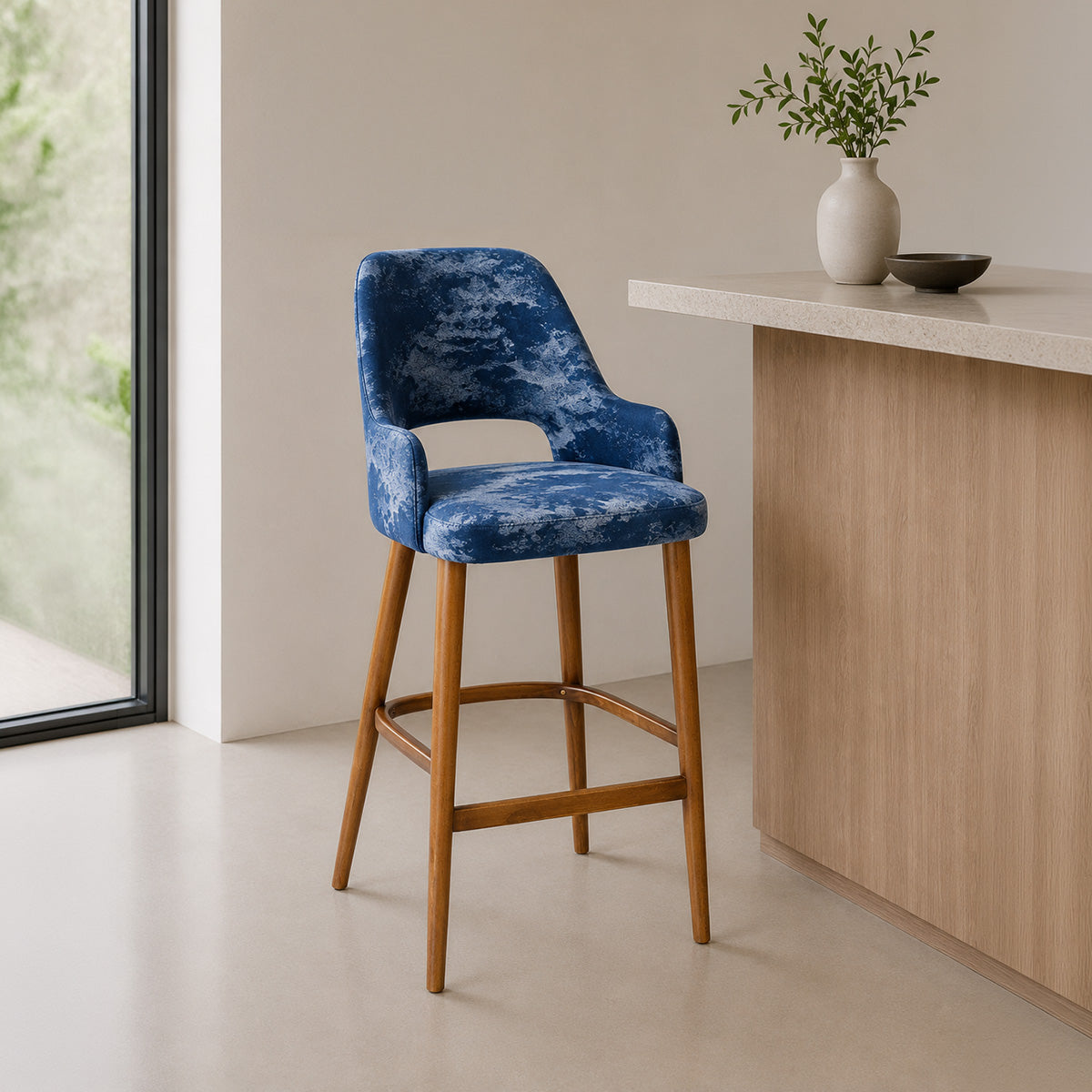 Limone Bar Stool