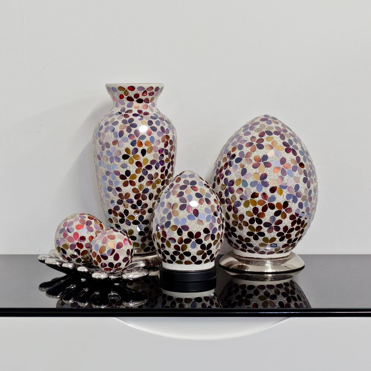 Red Flower Medium Mosaic Glass Vase Lamp