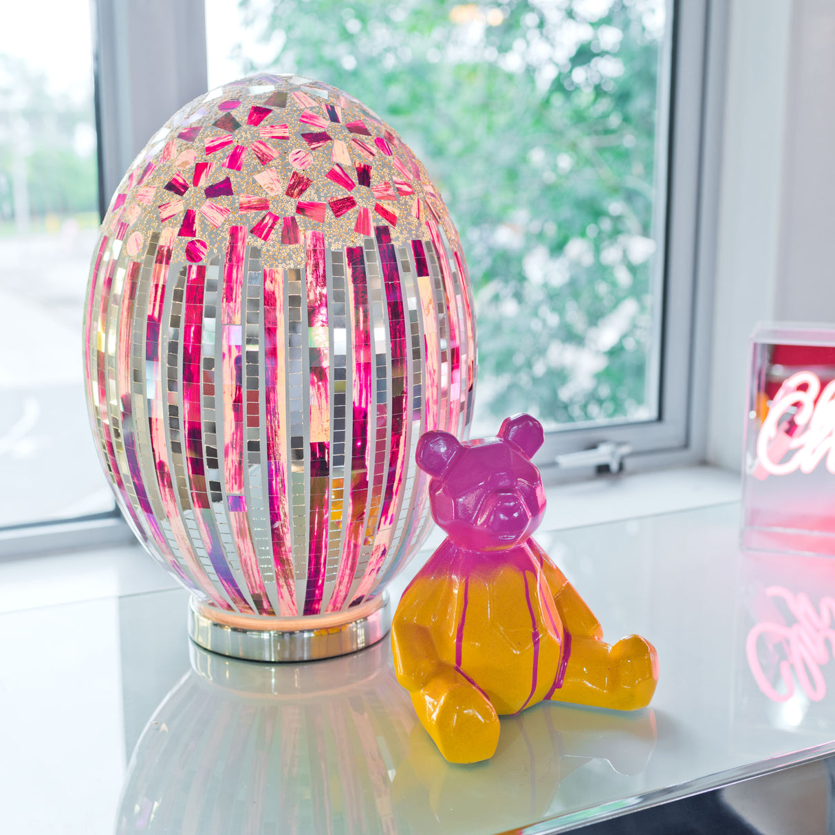Rose Deco Large Mosaic Glass Egg Lamp