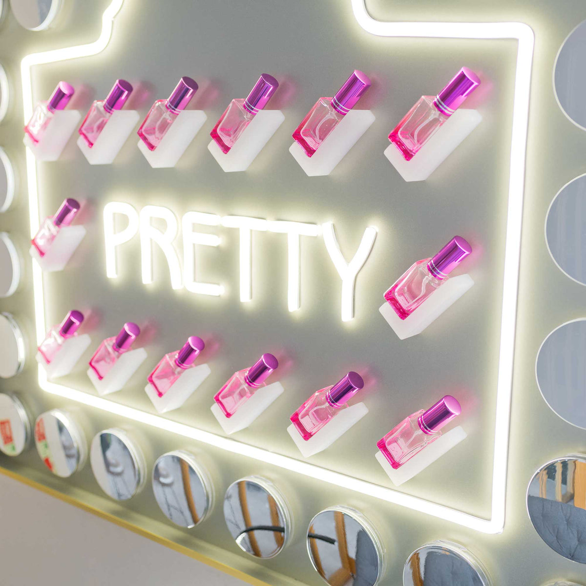 Pretty Led LED Pretty Light Up Wall Art – Febland