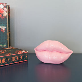 Pink Lips Sculpture - Small – Sculpture by Febland